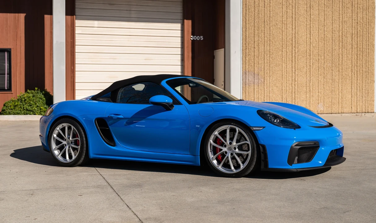 2023 Porsche - Image 21 of 31