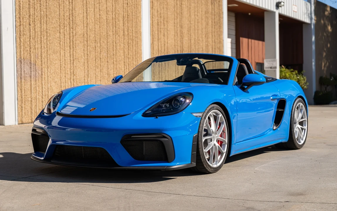 2023 Porsche - Image 9 of 31