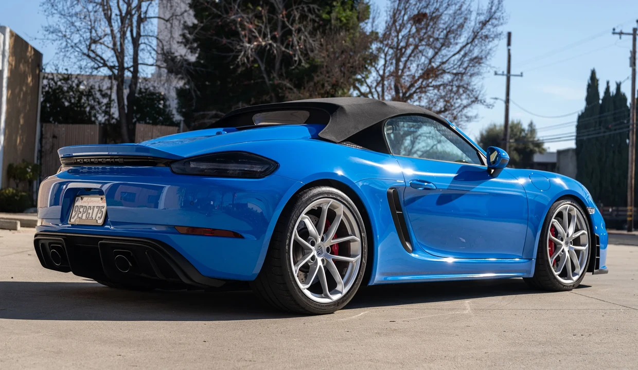 2023 Porsche - Image 19 of 31