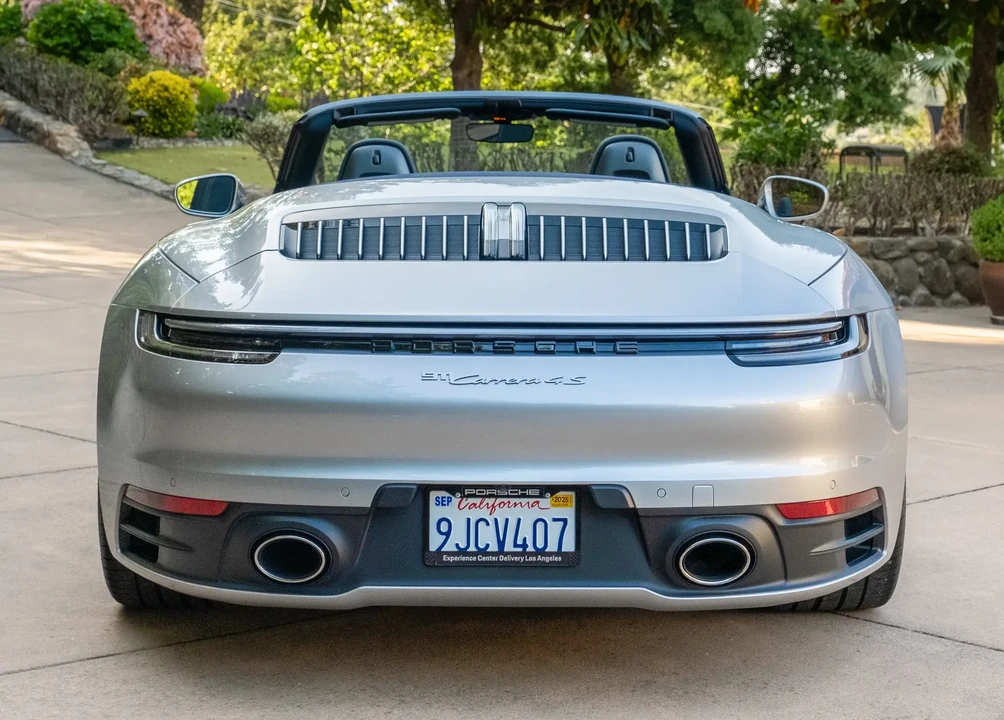 2023 Porsche 992 Carrera 4S - Image 4 of 6