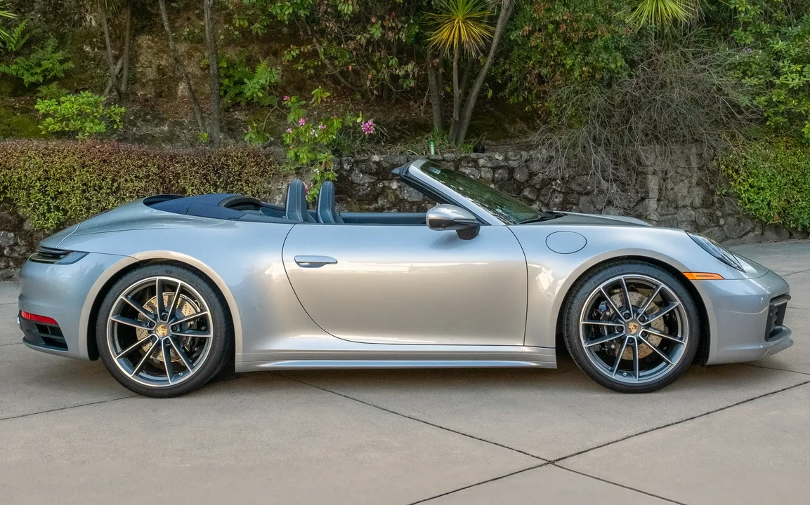 2023 Porsche 992 Carrera 4S - Image 6 of 6