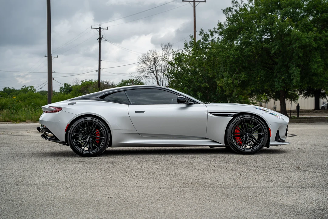 2024 Aston Martin DB12 - Image 5 of 31