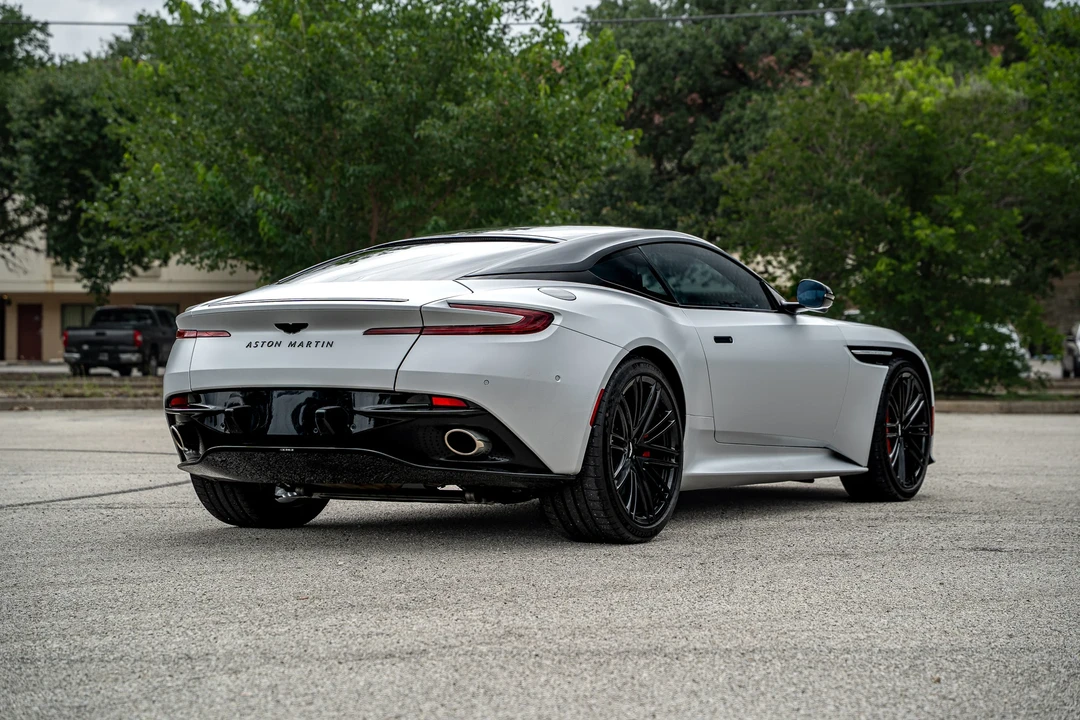 2024 Aston Martin DB12 - Image 4 of 31