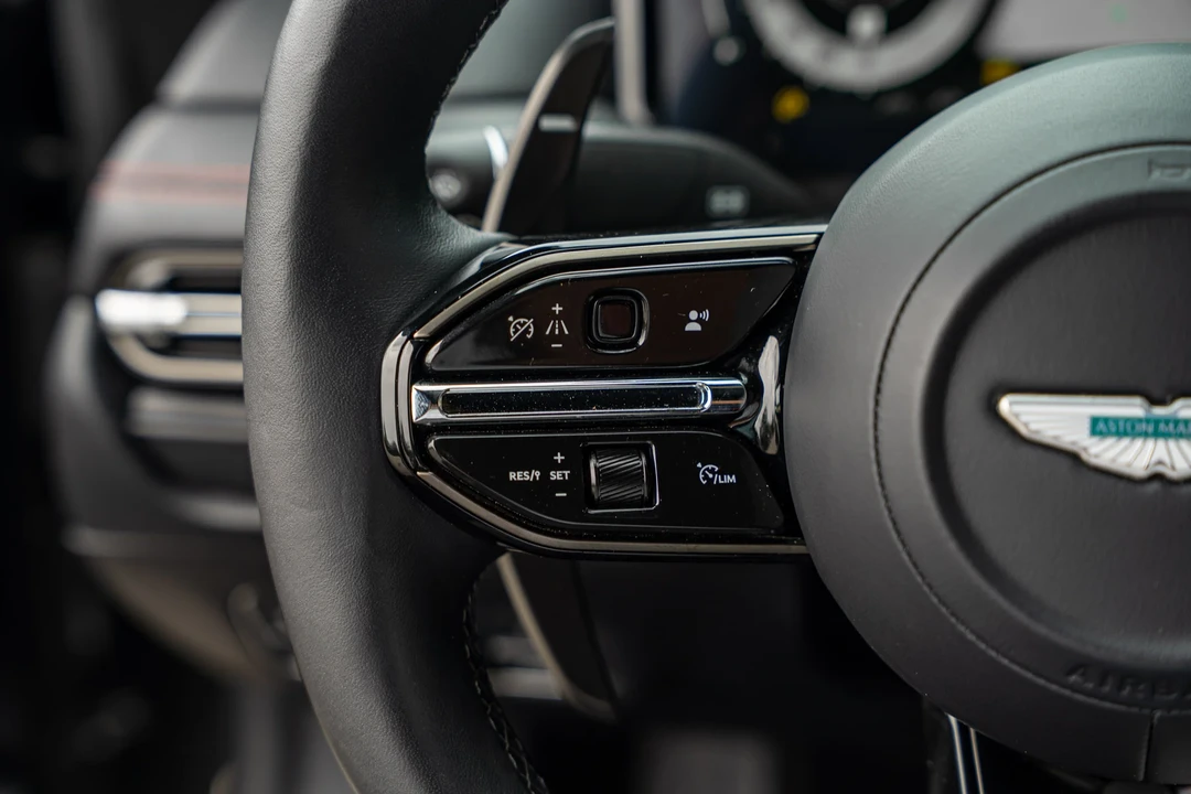 2024 Aston Martin DB12 - Image 22 of 31