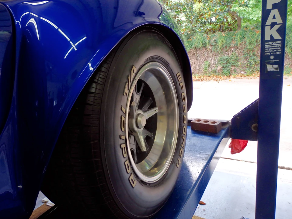 Shelby Cobra Replica - Image 28 of 31