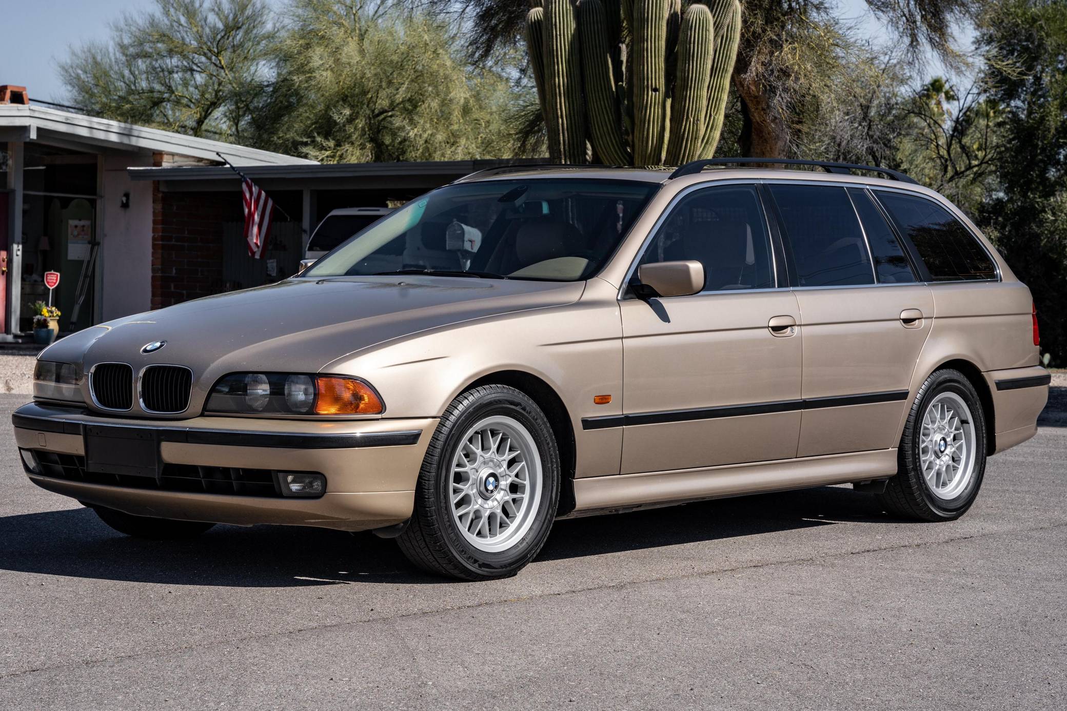 2000 BMW 528i Touring