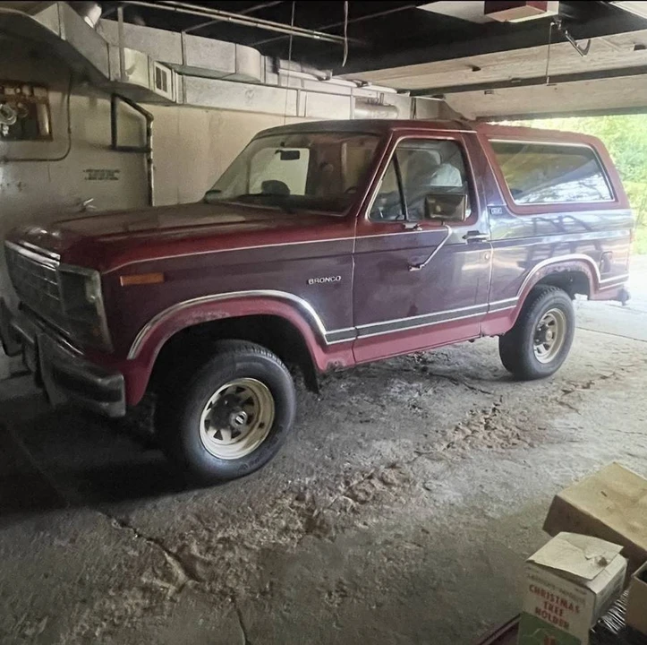 1981 Ford Bronco 3rd Gen - Image 2 of 4