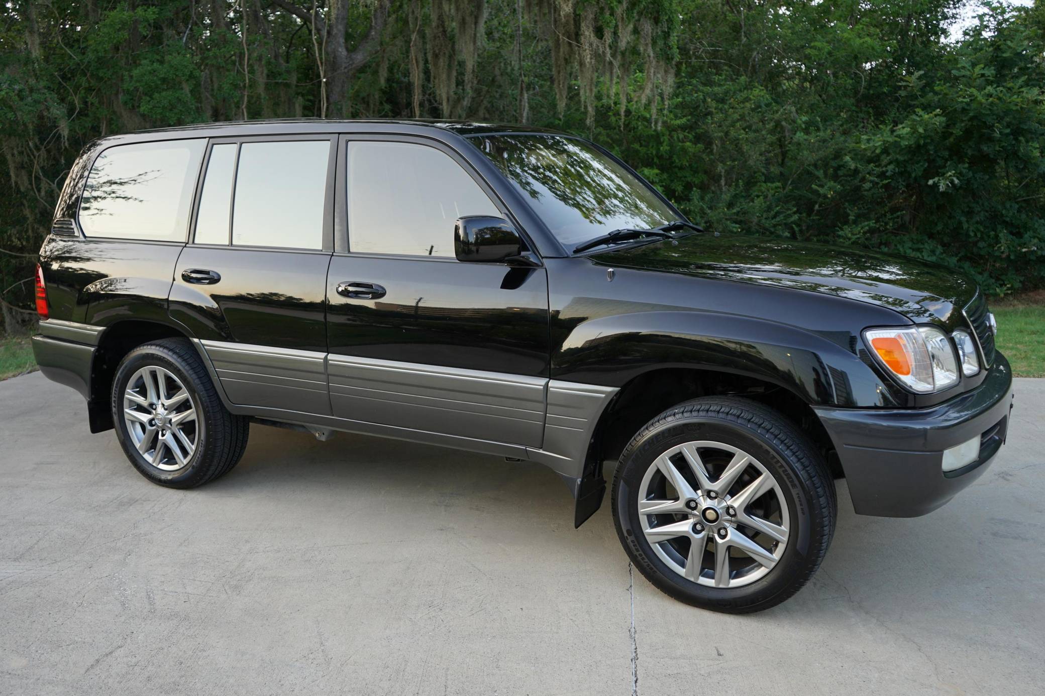 2001 Lexus LX 470