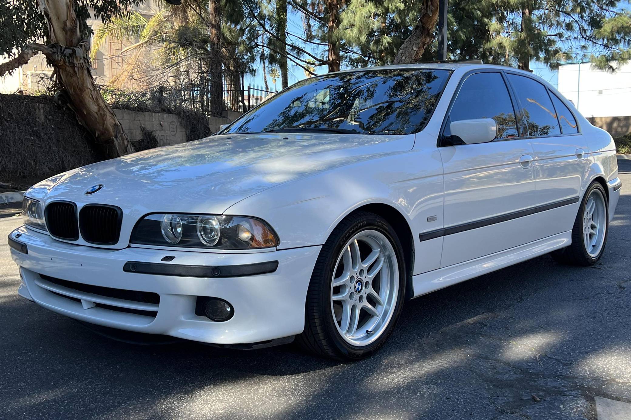 2003 BMW 540i Sedan