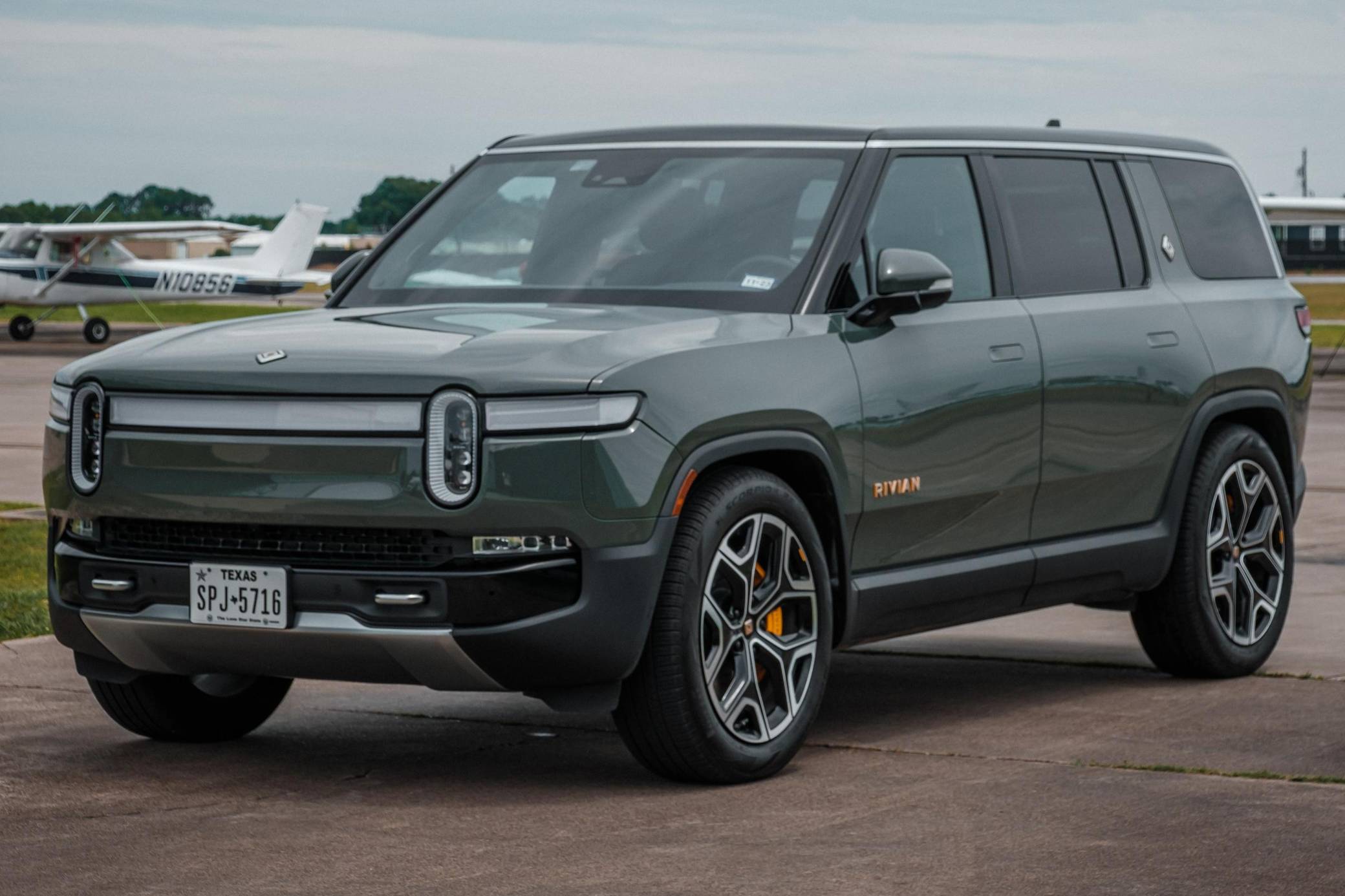 2022 Rivian R1S Launch Edition
