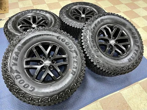 Ford F-150 Raptor 17" Wheel and Tire Set