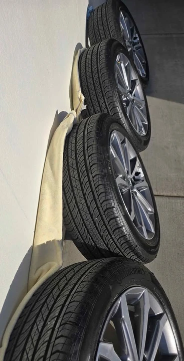 2025 Acura Integra 5th Gen - Image 2 of 4