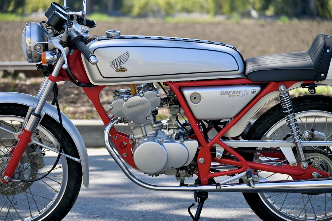1997 Honda CB50R - Image 11 of 31