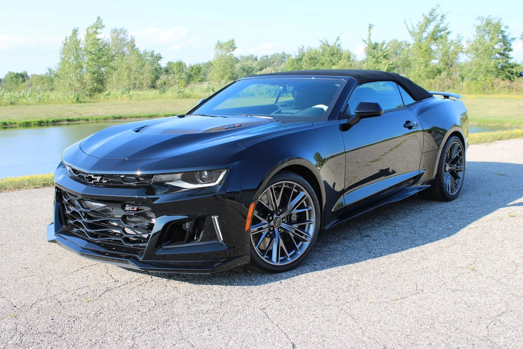 2023 Chevrolet Camaro ZL1 6th Gen - Image 9 of 31