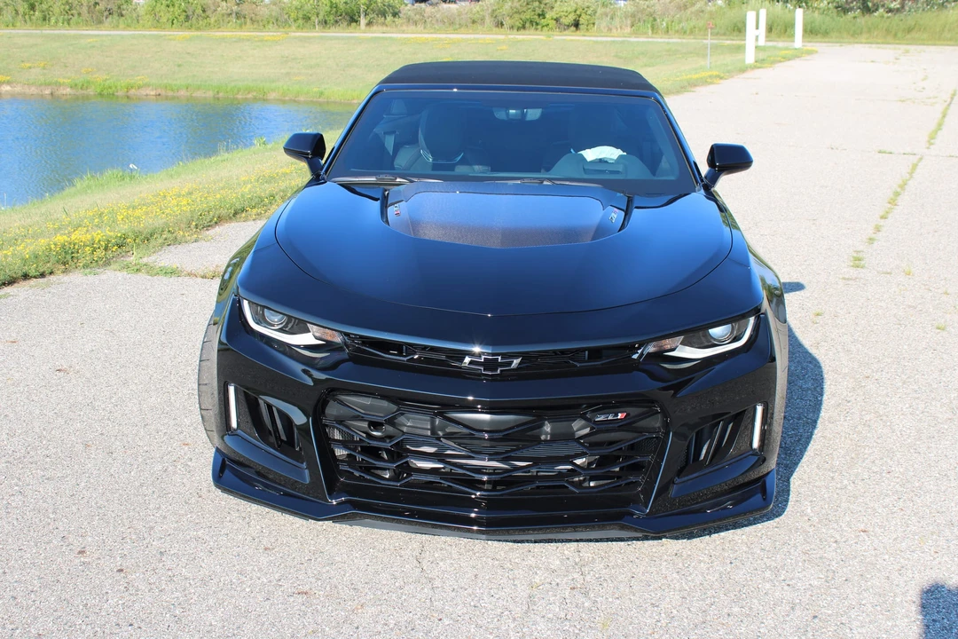 2023 Chevrolet Camaro ZL1 6th Gen - Image 10 of 31