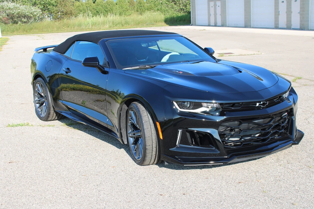 2023 Chevrolet Camaro ZL1 6th Gen - Image 12 of 31