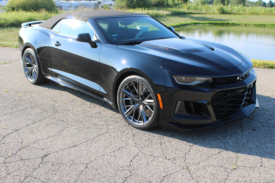 2023 Chevrolet Camaro ZL1 6th Gen - Image 13 of 31