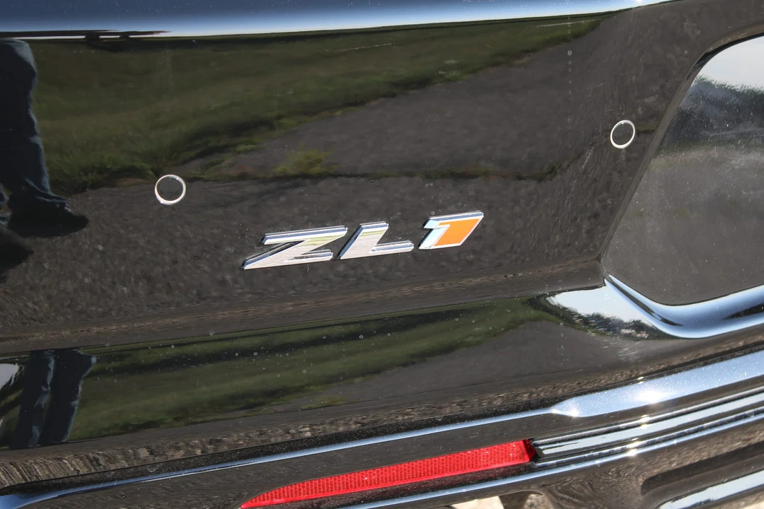 2023 Chevrolet Camaro ZL1 6th Gen - Image 22 of 31