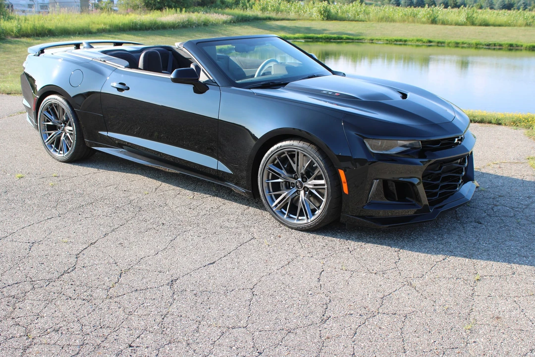 2023 Chevrolet Camaro ZL1 6th Gen - Image 5 of 31