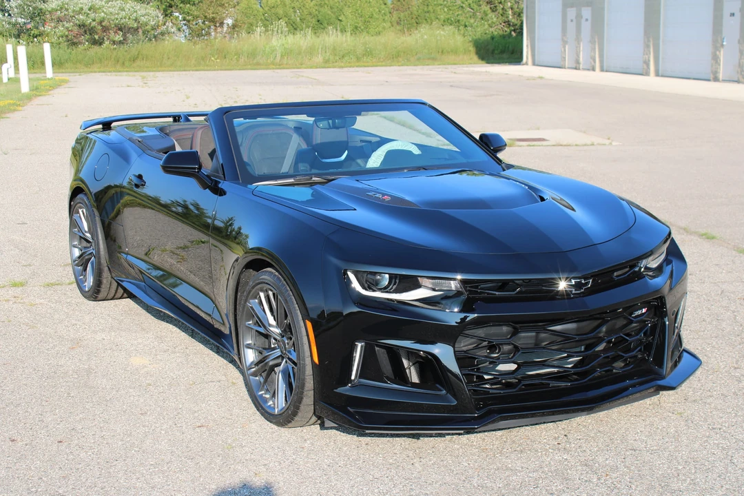 2023 Chevrolet Camaro ZL1 6th Gen - Image 4 of 31