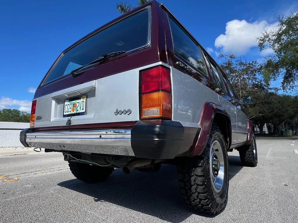 1984 Jeep XJ Cherokee - Image 28 of 31