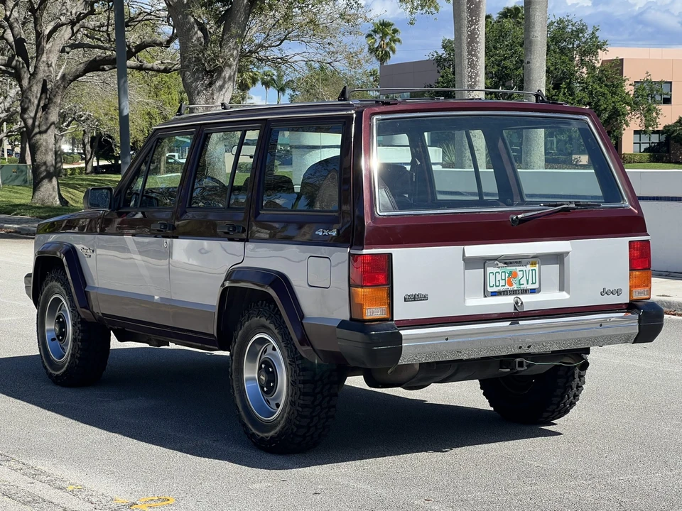 1984 Jeep XJ Cherokee - Image 15 of 31