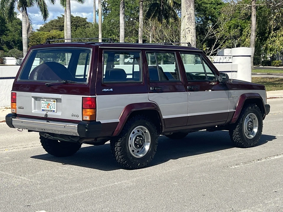 1984 Jeep XJ Cherokee - Image 12 of 31