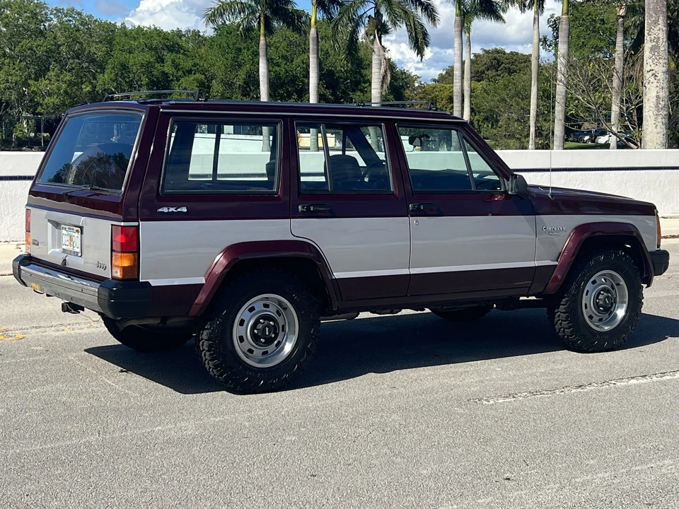 1984 Jeep XJ Cherokee - Image 11 of 31