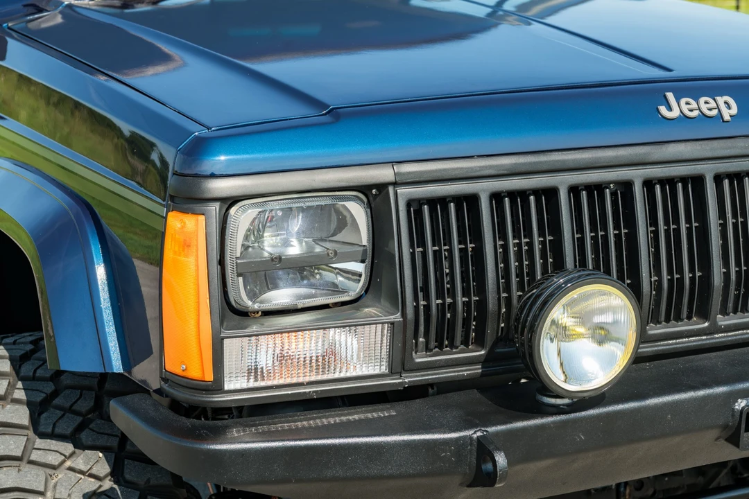 1988 Jeep Comanche - Image 14 of 31