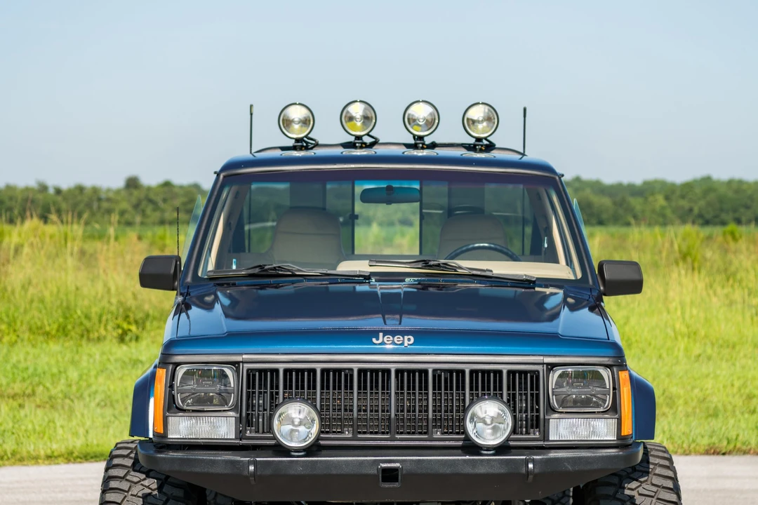 1988 Jeep Comanche - Image 12 of 31