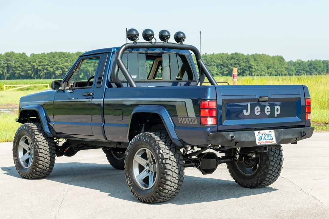 1988 Jeep Comanche - Image 10 of 31