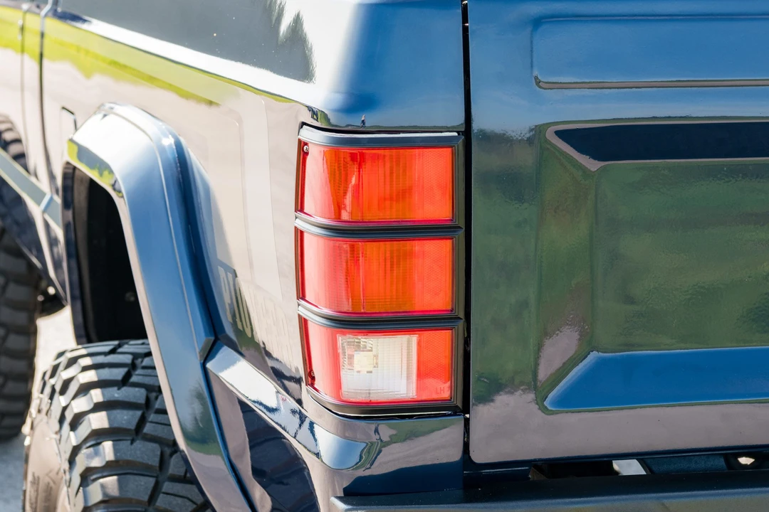 1988 Jeep Comanche - Image 17 of 31
