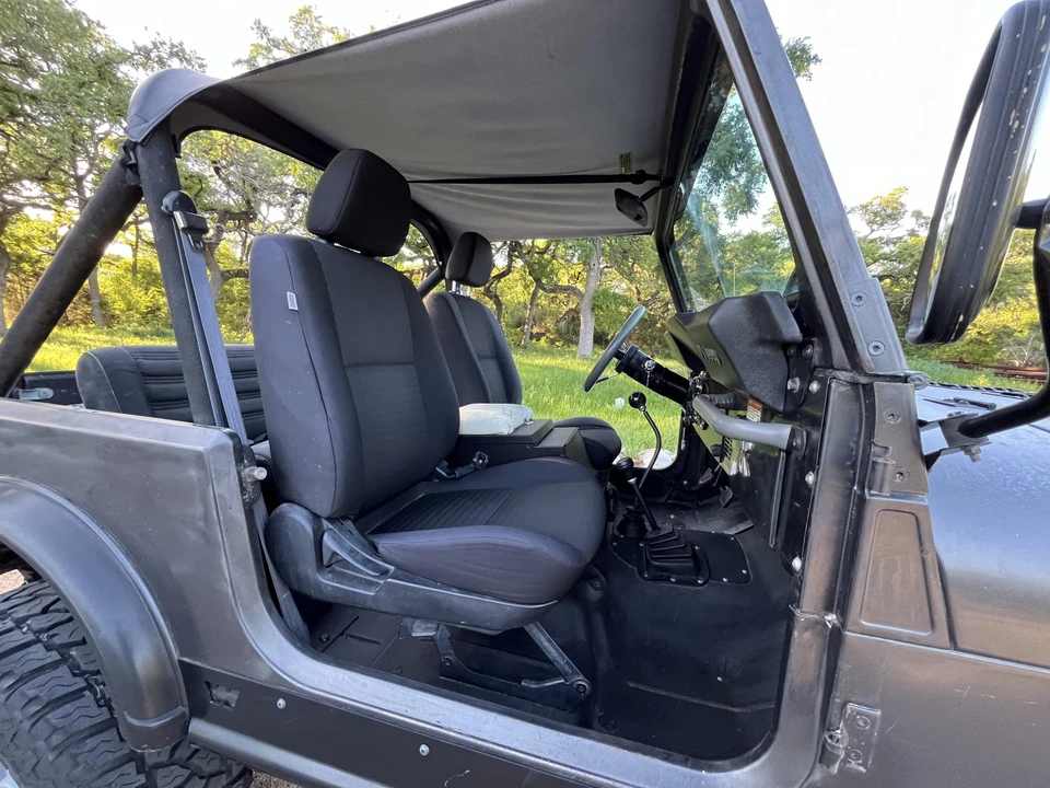 1985 Jeep CJ7 - Image 23 of 31
