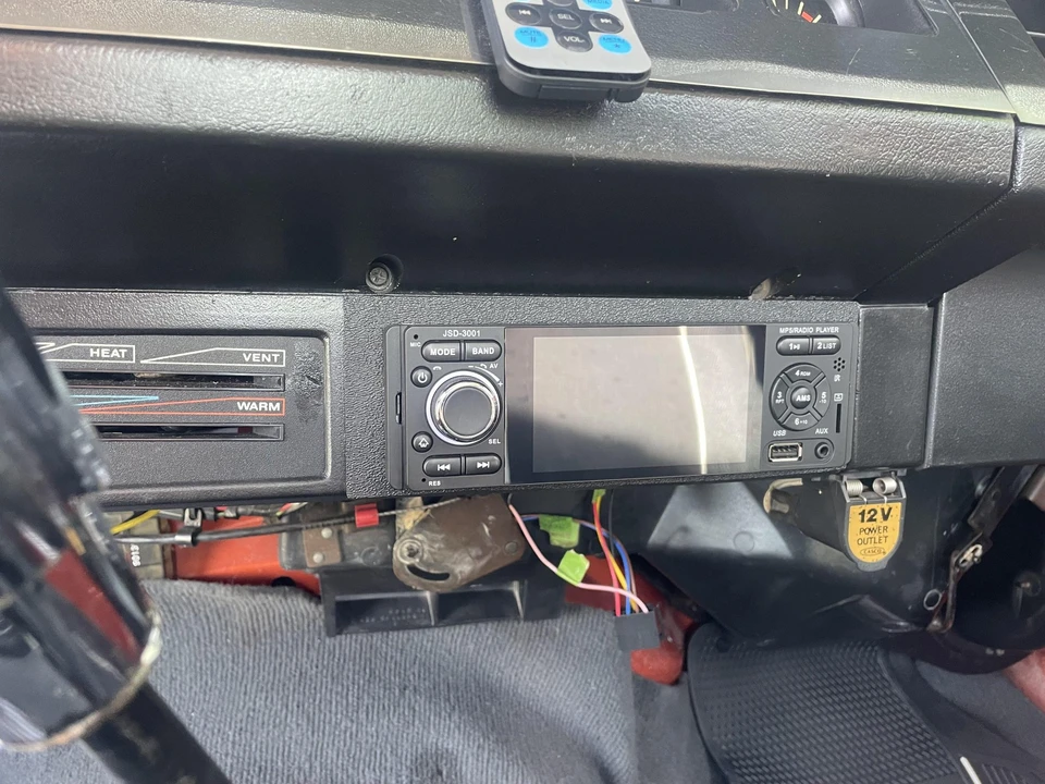 1989 Jeep YJ Wrangler - Image 25 of 31