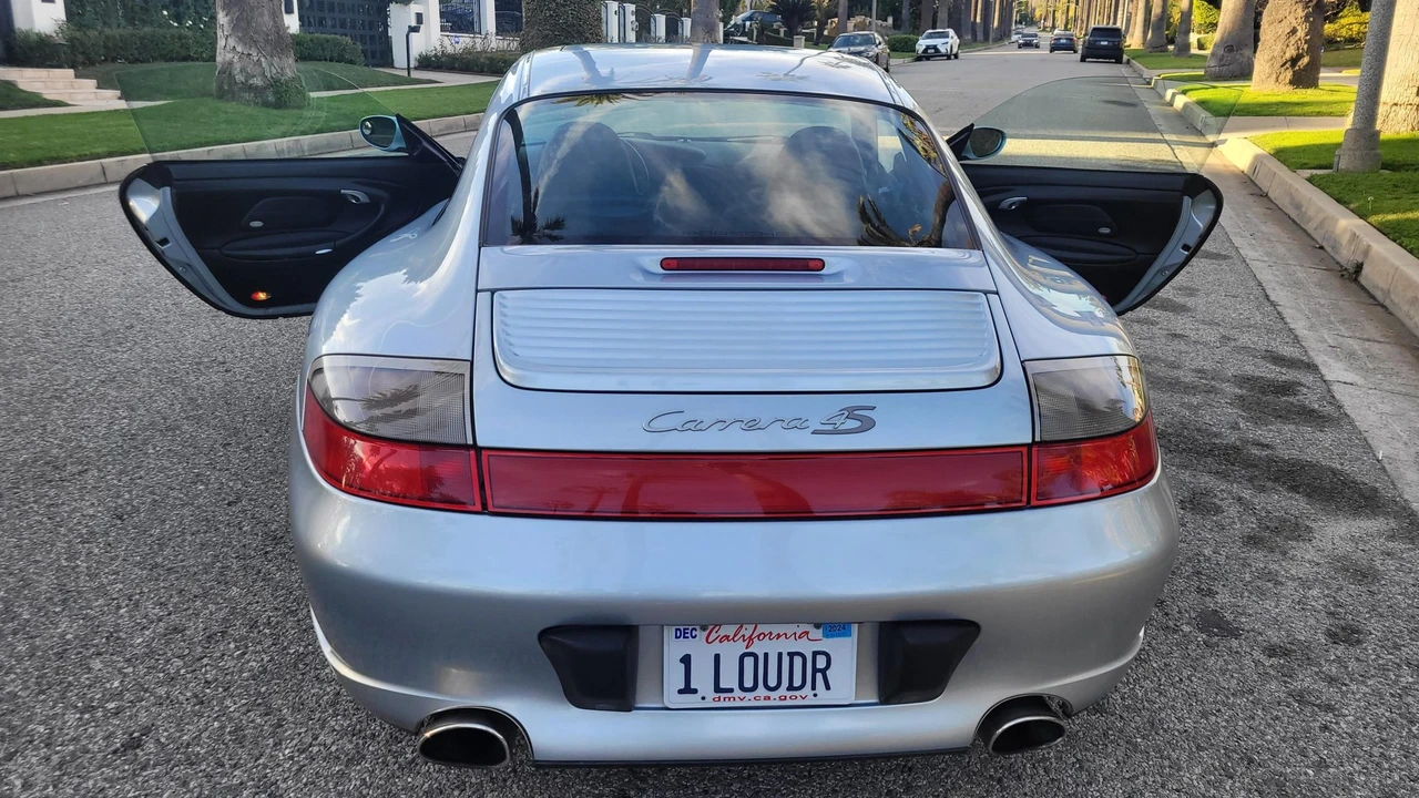 2002 Porsche 996 Carrera 4S - Image 13 of 31