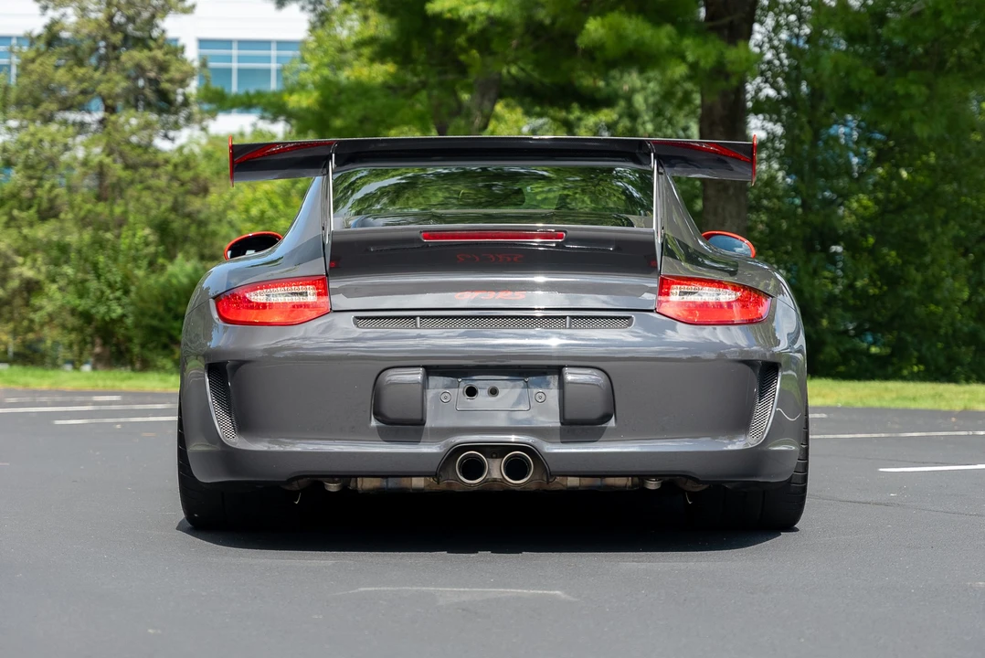 2010 Porsche 997 GT3 RS - Image 8 of 31