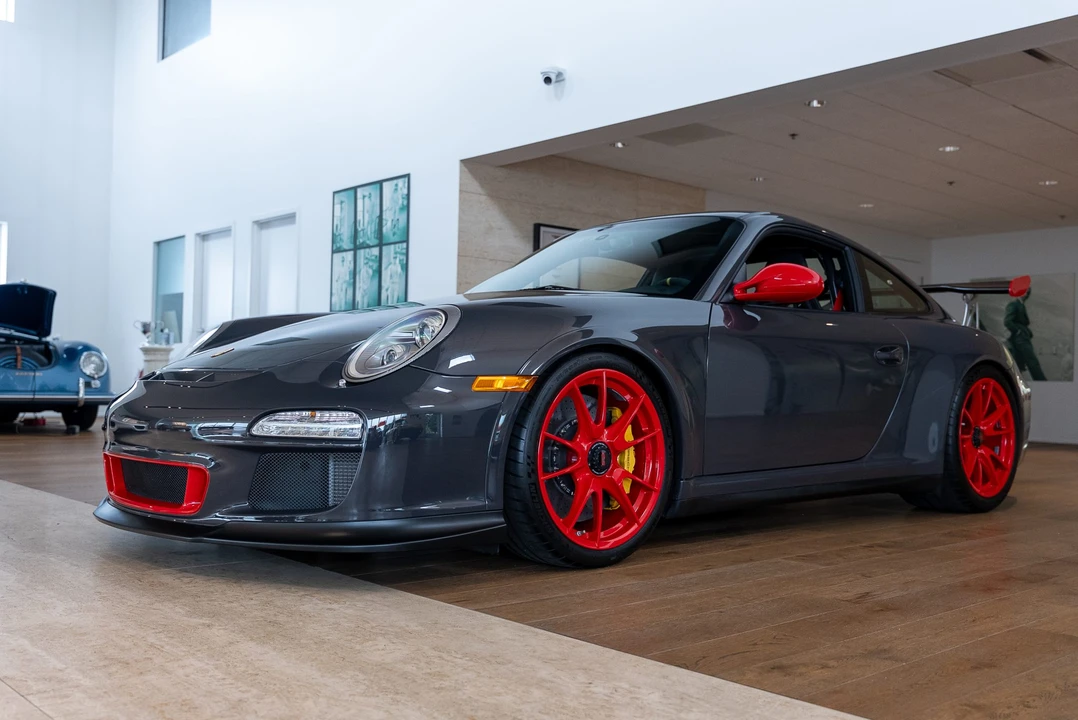 2010 Porsche 997 GT3 RS - Image 18 of 31