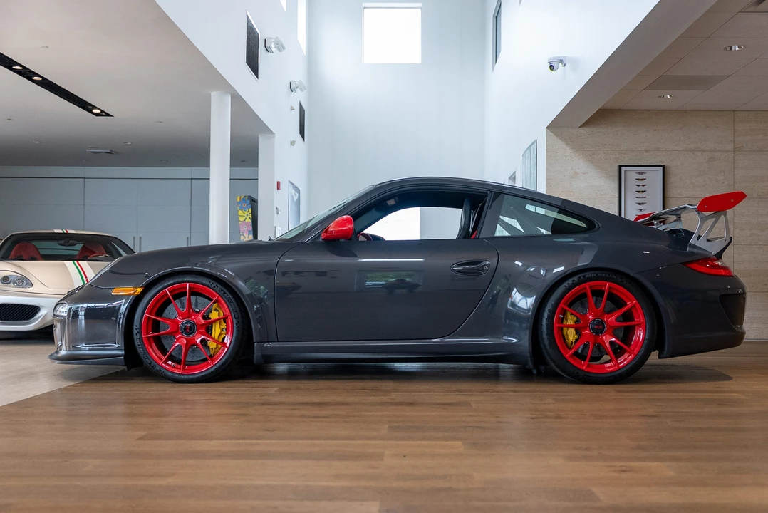 2010 Porsche 997 GT3 RS - Image 20 of 31
