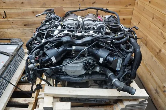 Porsche Panamera Turbo 971 G2 4.0L Twin Turbo V8 CVDA Engine Dropout