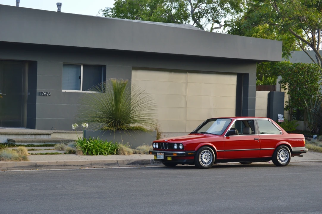 1986 BMW E30 3 Series - Image 15 of 31