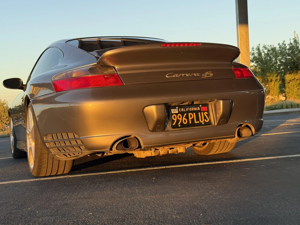 2002 Porsche 996 Carrera 4S - Image 11 of 31