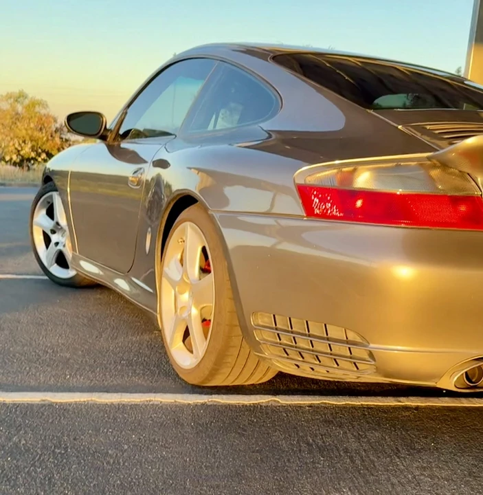 2002 Porsche 996 Carrera 4S - Image 24 of 31