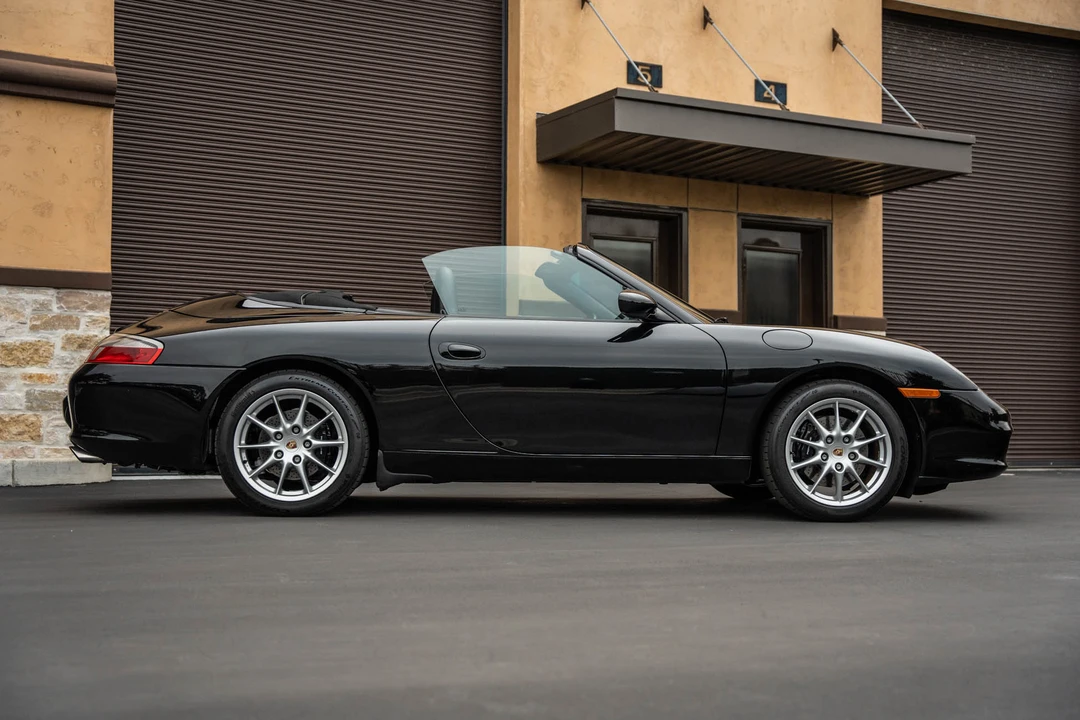 2002 Porsche 996 Carrera - Image 14 of 31