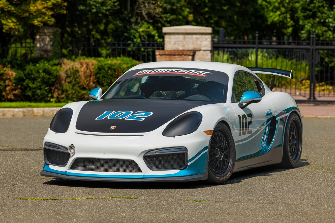 2016 Porsche 981 Cayman GT4 - Image 4 of 31
