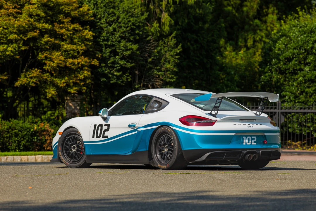 2016 Porsche 981 Cayman GT4 - Image 12 of 31