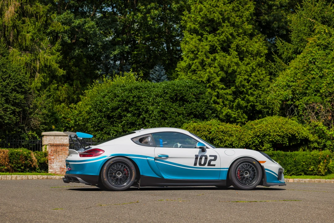 2016 Porsche 981 Cayman GT4 - Image 26 of 31