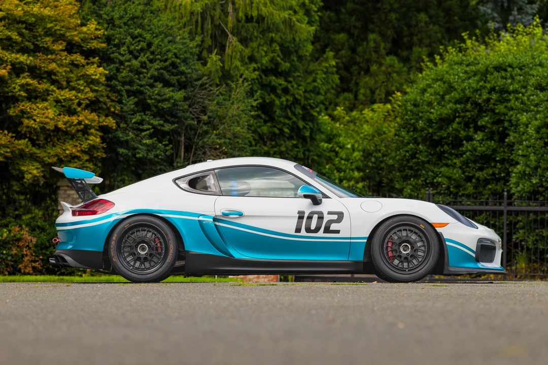 2016 Porsche 981 Cayman GT4 - Image 27 of 31