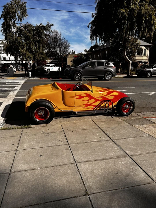 Ford Hot Rod - Image 10 of 31