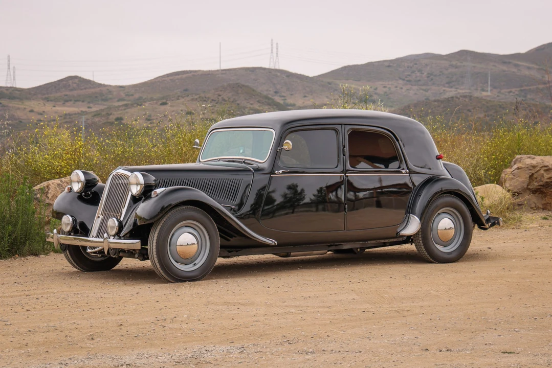 1954 Citroen Traction Avant - Image 2 of 31