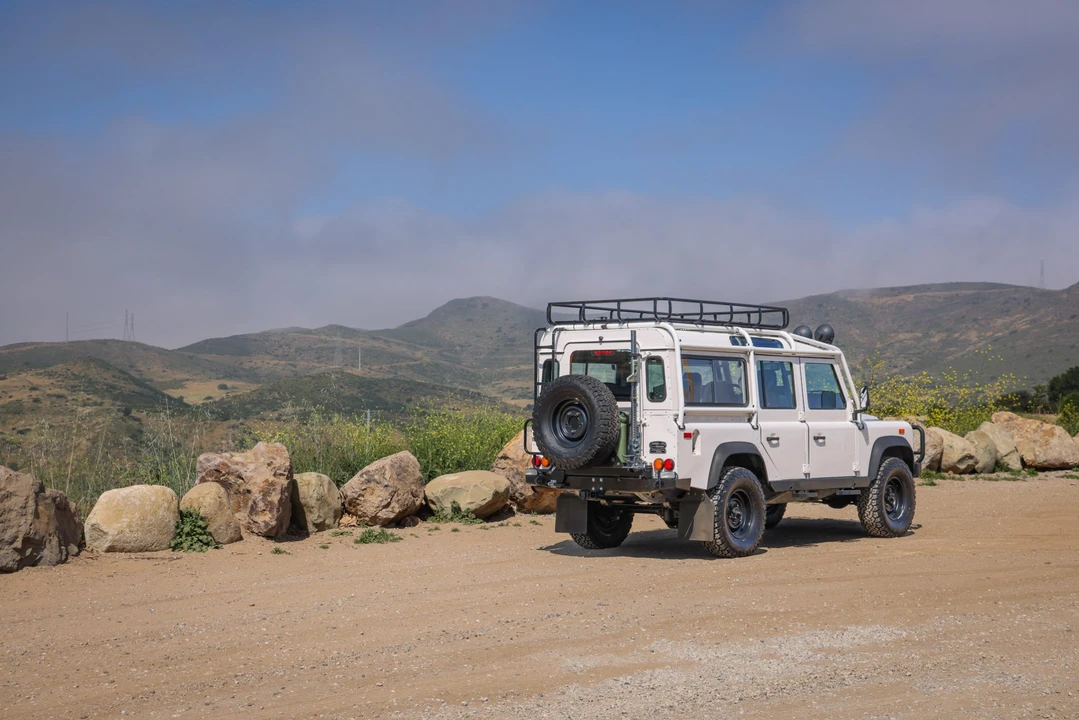 1993 Land Rover Defender 110 - Image 11 of 31